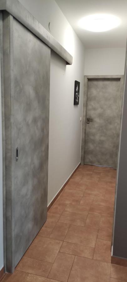 Ikon Apartman Hajduszoboszlo Exterior photo